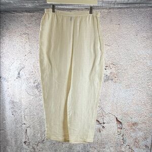 Eileen Fisher Cream Chinos size medium.  A657